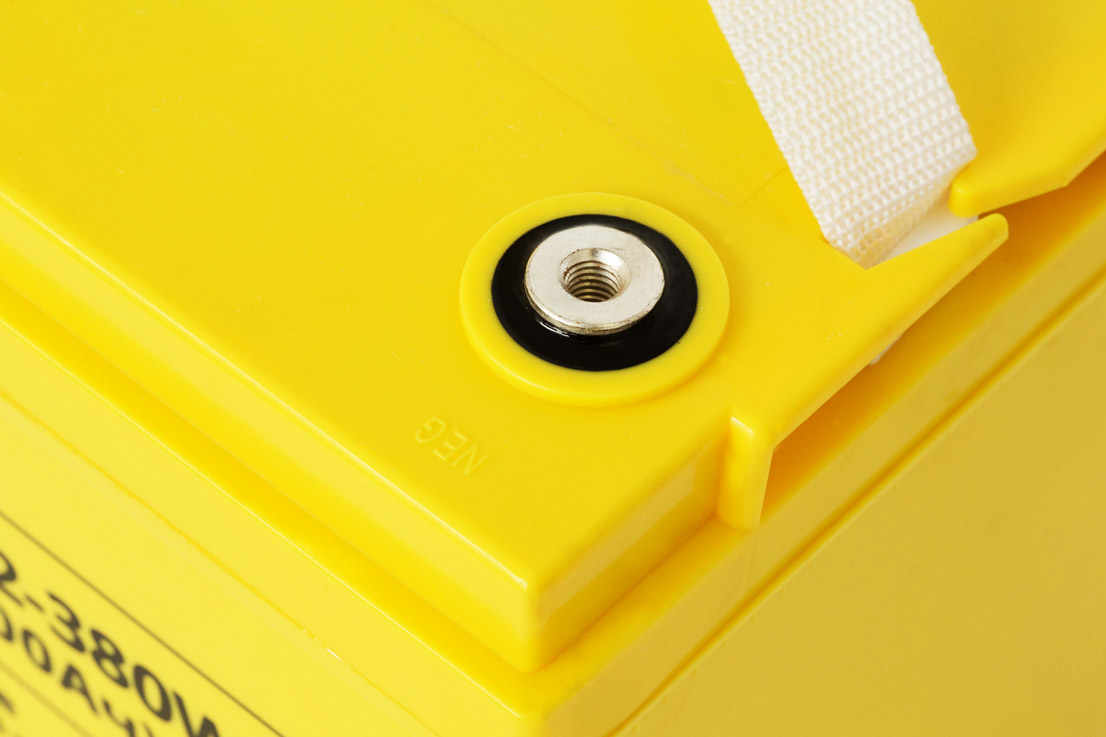 Аккумуляторная батарея YELLOW HRL 12-380W (100 Ач)