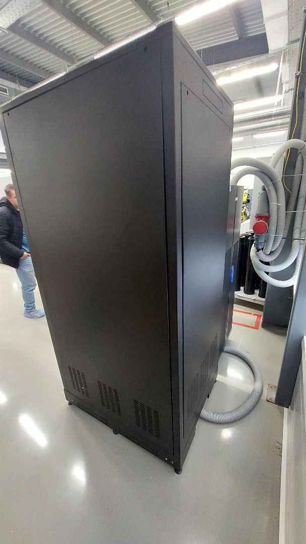 Поставка ИБП для промышленного предприятия — Ярославская область